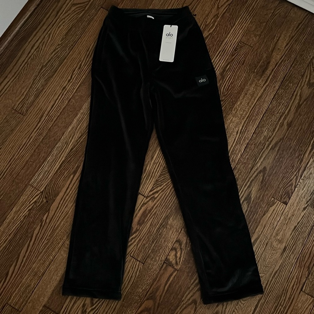 Alo Yoga Velour Baller Pants NWT